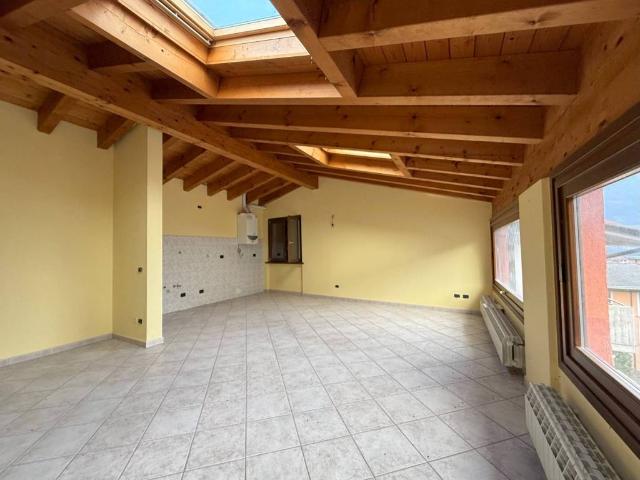 Appartamento in vendita a Casazza, Lombardia