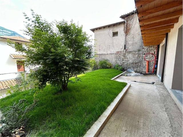 Appartamento in vendita a Casazza, Lombardia