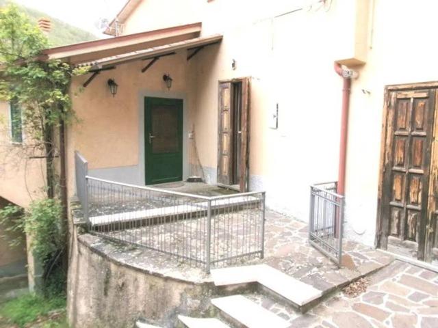 Appartamento in vendita a Cascia, Umbria
