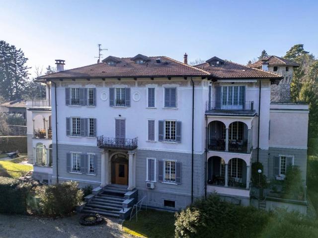 Appartamento in vendita a Casciago, Lombardia