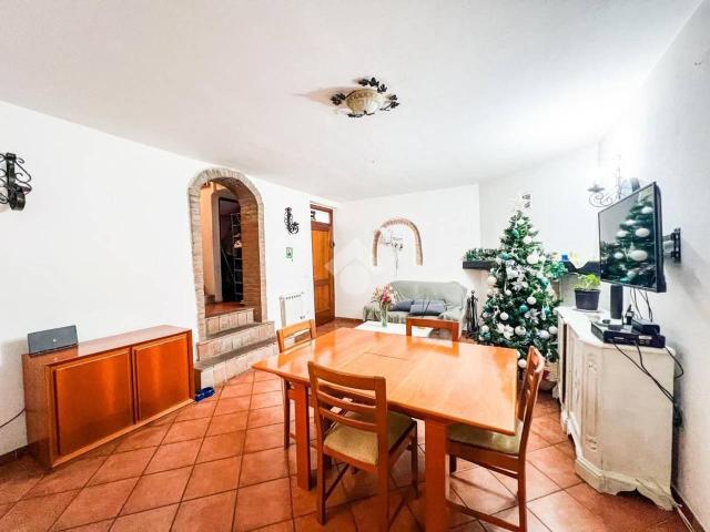 Appartamento in vendita a Casciana Terme Lari, Cevoli