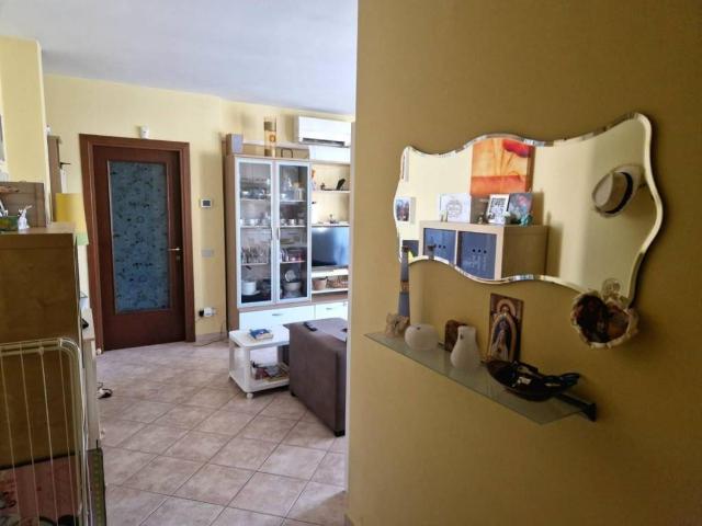 Appartamento in vendita a Perignano, Pisa