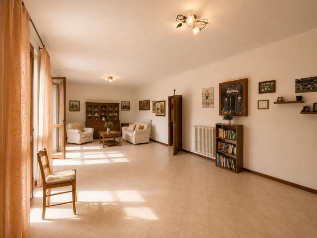 Appartamento in vendita a Cascina, Toscana