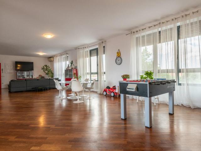 Appartamento in vendita a Cascina