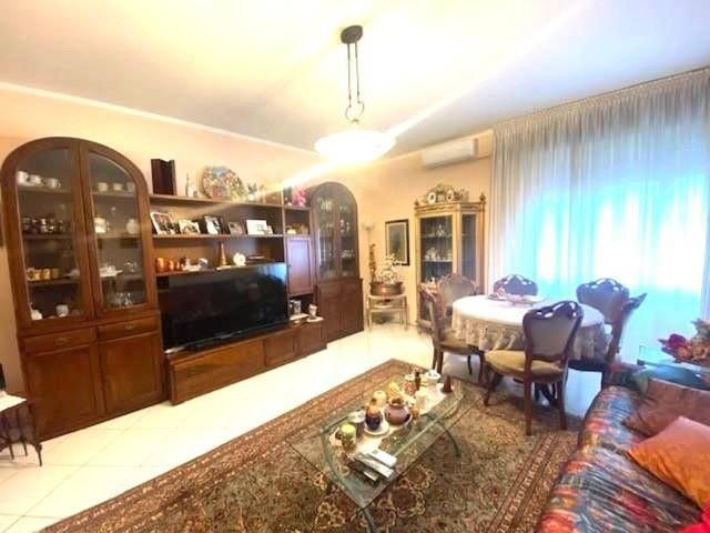 Appartamento in vendita a Cascina
