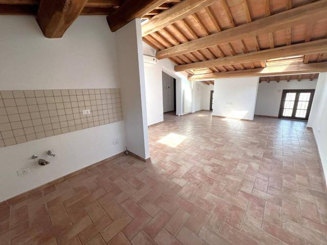 Appartamento in vendita a San Frediano a Settimo, Cascina