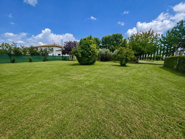 Appartamento in vendita a Pontedera, Toscana
