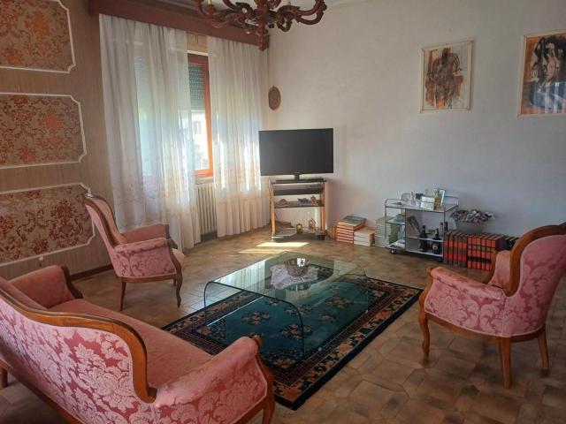 Appartamento in vendita a San Frediano a Settimo, Cascina