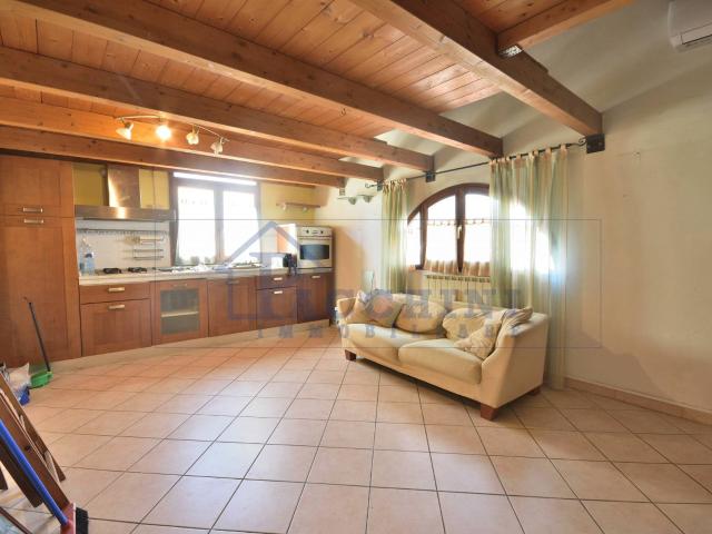 Appartamento in vendita a Cascina, Toscana