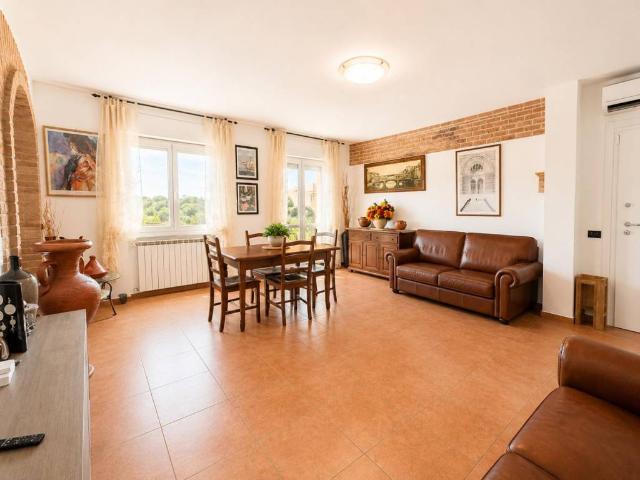 Appartamento in vendita a Marciana, Cascina