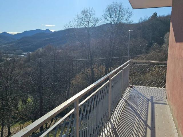 Appartamento in vendita a Casella, Liguria