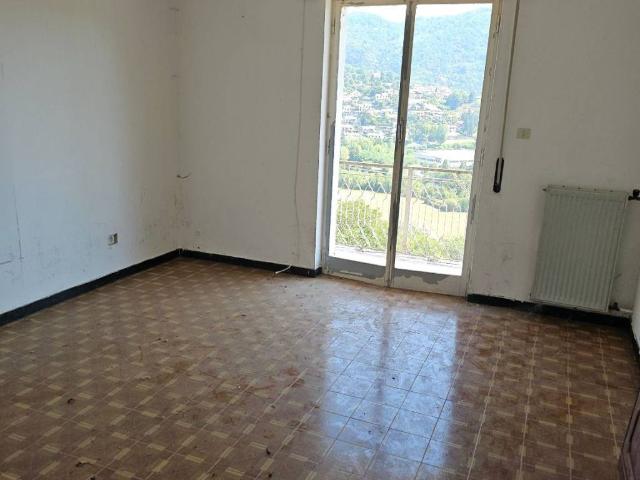 Appartamento in vendita a Casella, Liguria