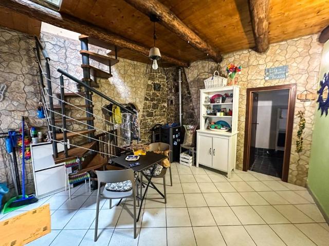 Appartamento in vendita a Caselle In Pittari, Campania