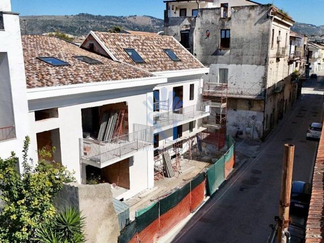 Appartamento in vendita a Caserta, Campania