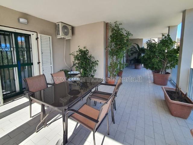 Appartamento in vendita a Caserta, Campania