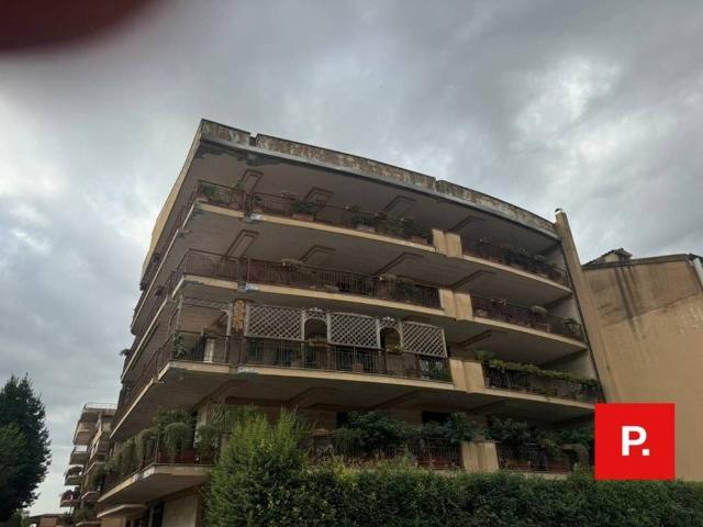 Appartamento in vendita a Caserta, Campania