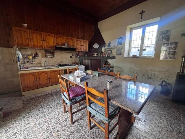 Appartamento in vendita a Caserta, Campania
