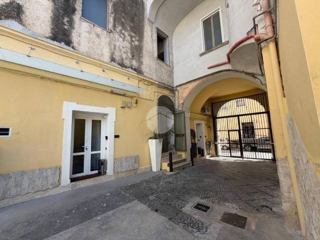 Appartamento in vendita a Centro Storico, Caserta