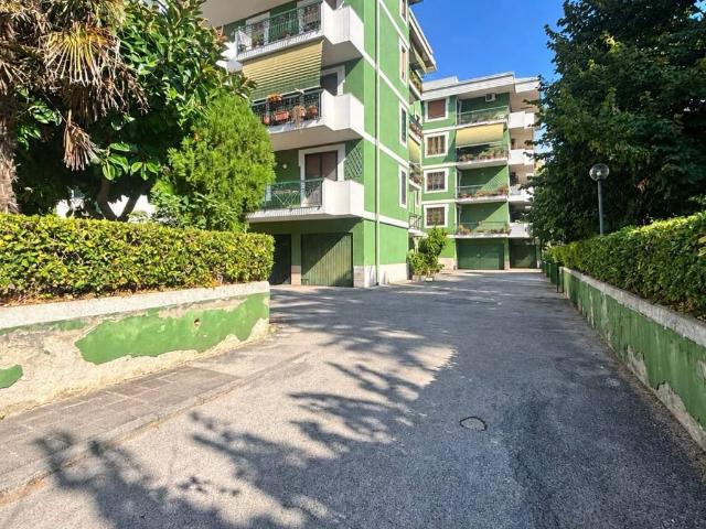 Appartamento in vendita a Parco degli Aranci, Caserta