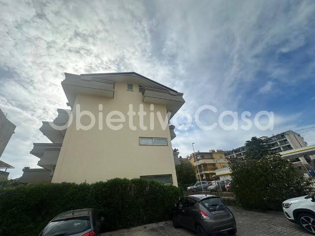Appartamento in vendita a Caserta, Campania
