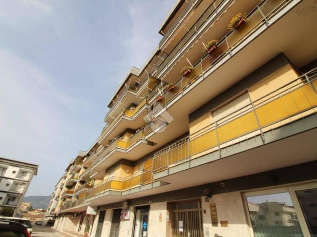 Appartamento in vendita a Caserta, Campania