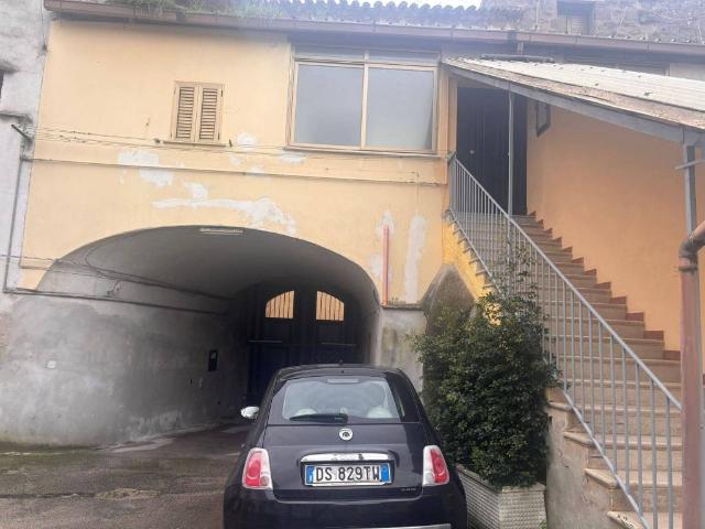 Appartamento in vendita a Caserta, Campania