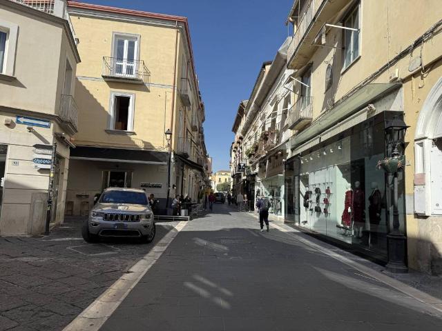 Appartamento in vendita a Centro Storico, Caserta