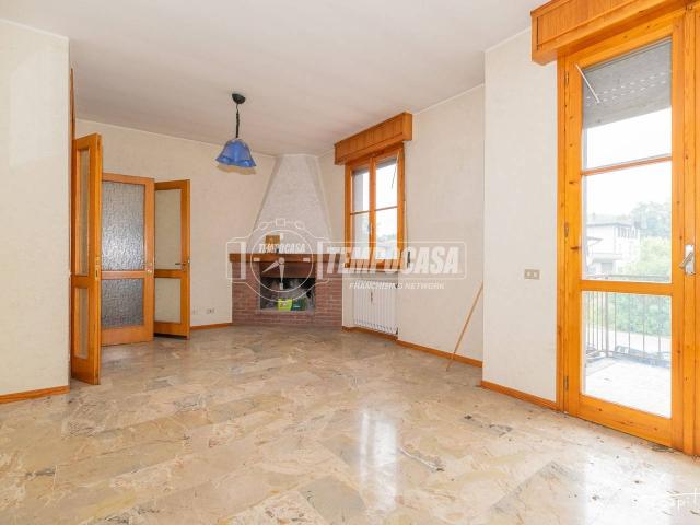 Appartamento in vendita a Appennino Reggiano, Re