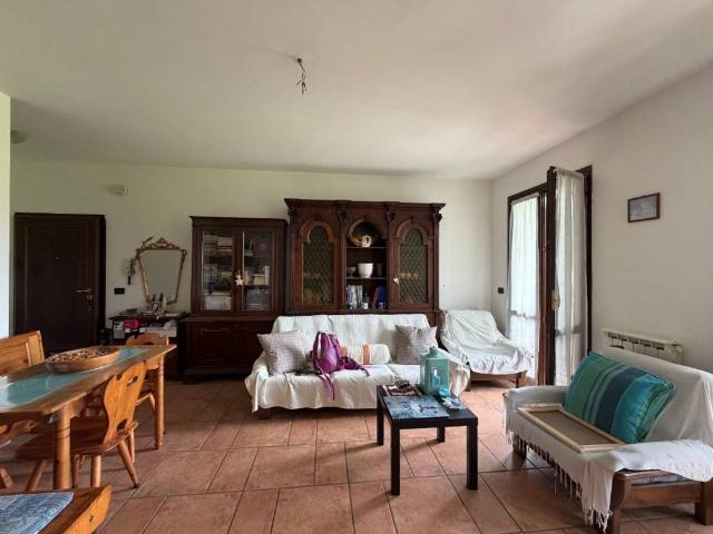 Appartamento in vendita a Appennino Reggiano, Re