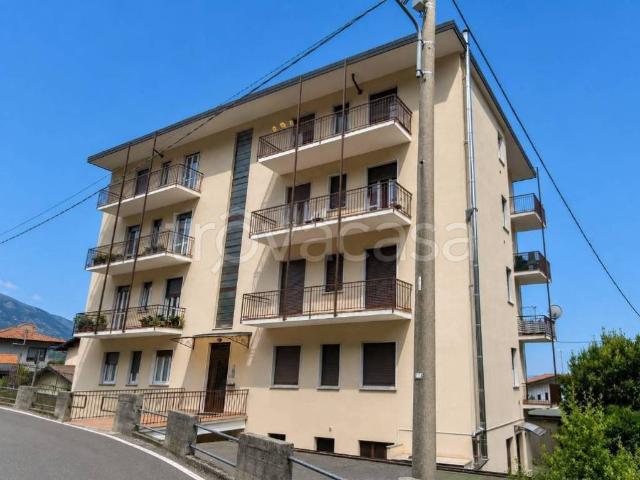 Appartamento in vendita a Caslino D'erba, Lombardia