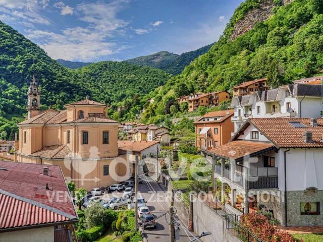 Appartamento in vendita a Caslino D'erba, Lombardia