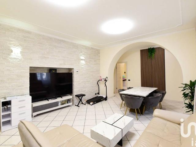 Appartamento in vendita a Casnate con Bernate, Casnate