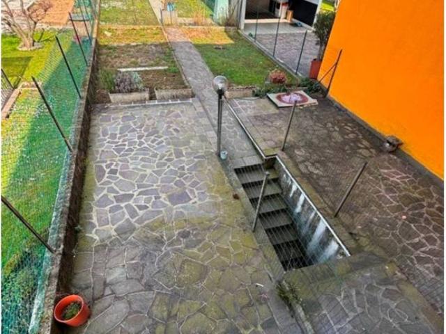 Appartamento in vendita a Casnigo, Lombardia