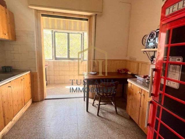 Appartamento in vendita a Casole D'elsa, Toscana