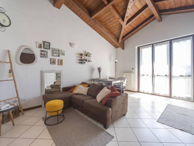 Appartamento in vendita a Casorate Primo, Pavia