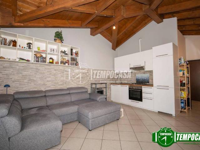Appartamento in vendita a Casorate Primo, Pavia