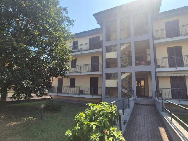 Appartamento in vendita a Casorate Primo, Lombardia