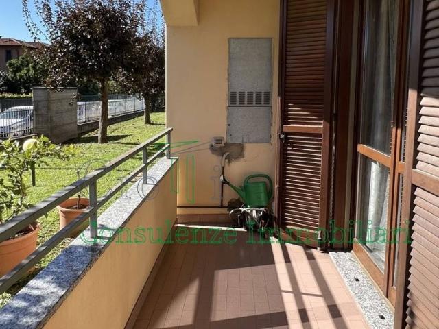 Appartamento in vendita a Casorate Primo, Lombardia