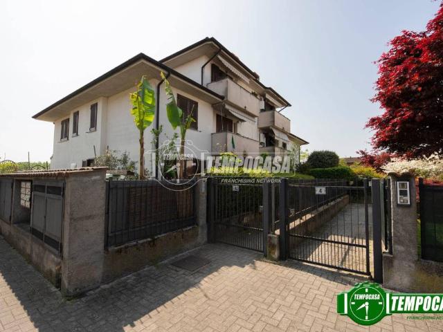 Appartamento in vendita a Casorate Primo, Lombardia