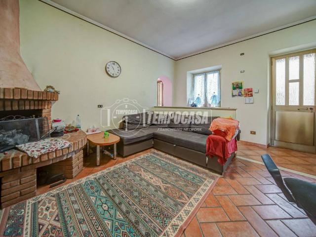 Appartamento in vendita a Casorate Sempione, Lombardia