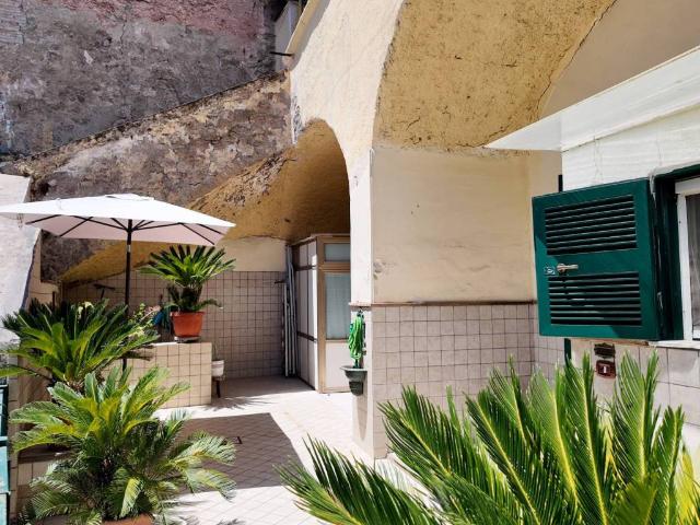 Appartamento in vendita a Casoria, Campania