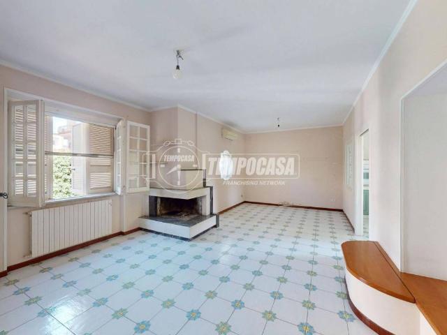 Villa Indipendente in vendita a Casoria, Campania