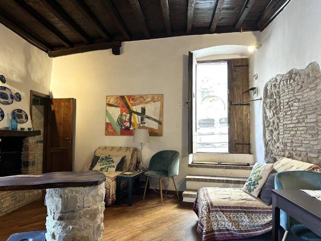 Appartamento in vendita a Casperia, Lazio