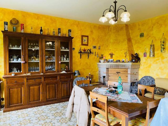 Appartamento in vendita a Casperia, Lazio