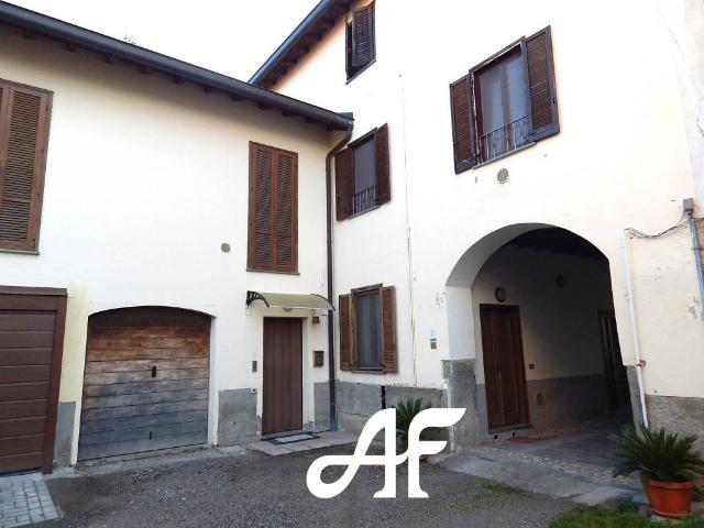 Appartamento in vendita a Cassago Brianza, Lombardia