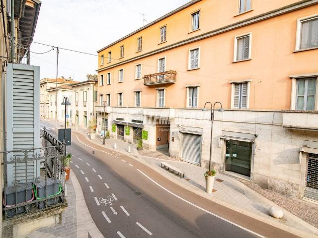 Appartamento in vendita a Cassano d'Adda, Milano