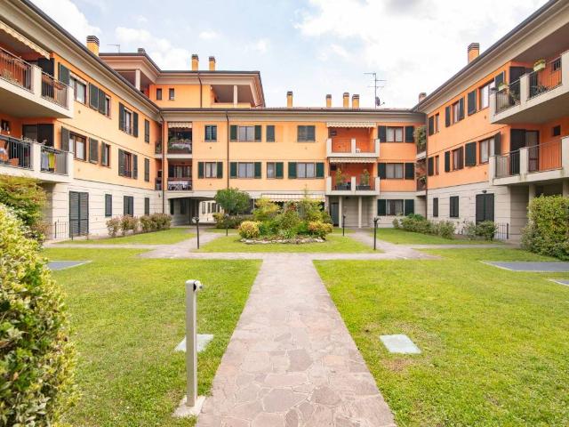 Appartamento in vendita a Cassano D'adda, Lombardia