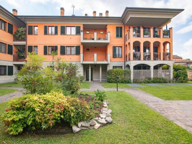 Appartamento in vendita a Cassano D'adda, Lombardia