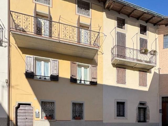Appartamento in vendita a Comunità Montana della Valle Brembana, Cassiglio