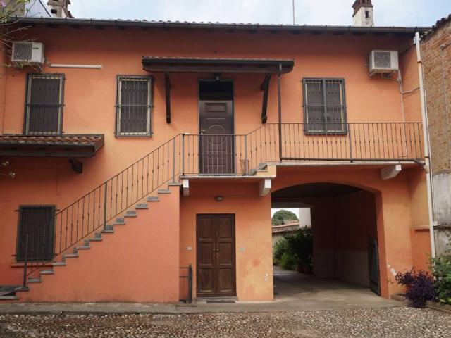 Appartamento in vendita a Cassolnovo, Lombardia